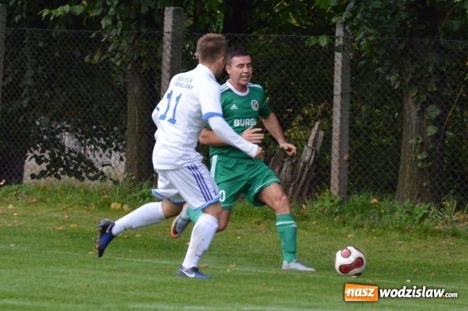 Zdjęcie w galerii na portalu naszwodzislaw.com: Skromne zwycięstwo Naprzodu Syrynia wiadomości z regionu