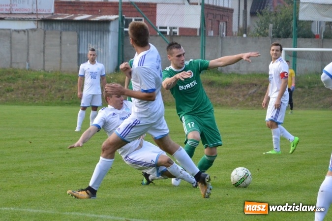 Zdjęcie w galerii na portalu naszwodzislaw.com: Skromne zwycięstwo Naprzodu Syrynia wiadomości z regionu