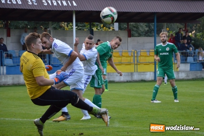 Zdjęcie w galerii na portalu naszwodzislaw.com: Skromne zwycięstwo Naprzodu Syrynia wiadomości z regionu