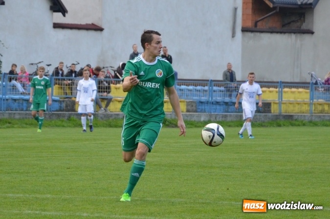 Zdjęcie w galerii na portalu naszwodzislaw.com: Skromne zwycięstwo Naprzodu Syrynia wiadomości z regionu