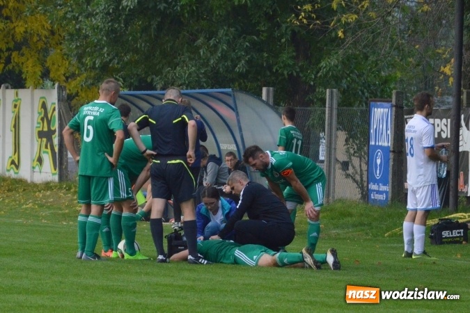 Zdjęcie w galerii na portalu naszwodzislaw.com: Skromne zwycięstwo Naprzodu Syrynia wiadomości z regionu