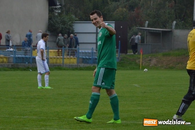 Zdjęcie w galerii na portalu naszwodzislaw.com: Skromne zwycięstwo Naprzodu Syrynia wiadomości z regionu