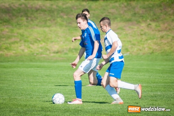 Zdjęcie w galerii na portalu naszwodzislaw.com: Juniorzy Górnika Radlin wrócili na tarczy wiadomości z regionu