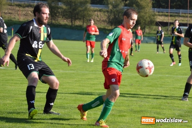 Zdjęcie w galerii na portalu naszwodzislaw.com: Niespodzianka w Turzy Śląskiej. Rudzki Buk z kompletem punktów wiadomości z regionu