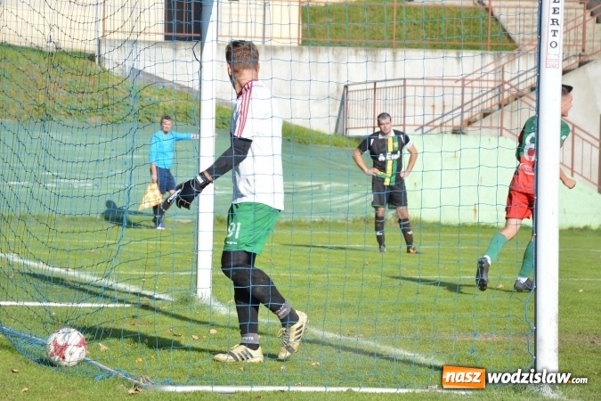 Zdjęcie w galerii na portalu naszwodzislaw.com: Niespodzianka w Turzy Śląskiej. Rudzki Buk z kompletem punktów wiadomości z regionu