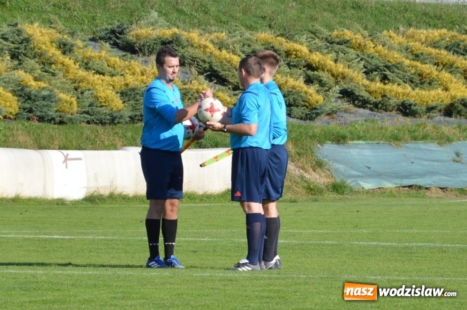 Zdjęcie w galerii na portalu naszwodzislaw.com: Niespodzianka w Turzy Śląskiej. Rudzki Buk z kompletem punktów wiadomości z regionu