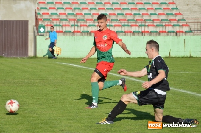 Zdjęcie w galerii na portalu naszwodzislaw.com: Niespodzianka w Turzy Śląskiej. Rudzki Buk z kompletem punktów wiadomości z regionu