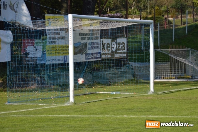 Zdjęcie w galerii na portalu naszwodzislaw.com: Niespodzianka w Turzy Śląskiej. Rudzki Buk z kompletem punktów wiadomości z regionu