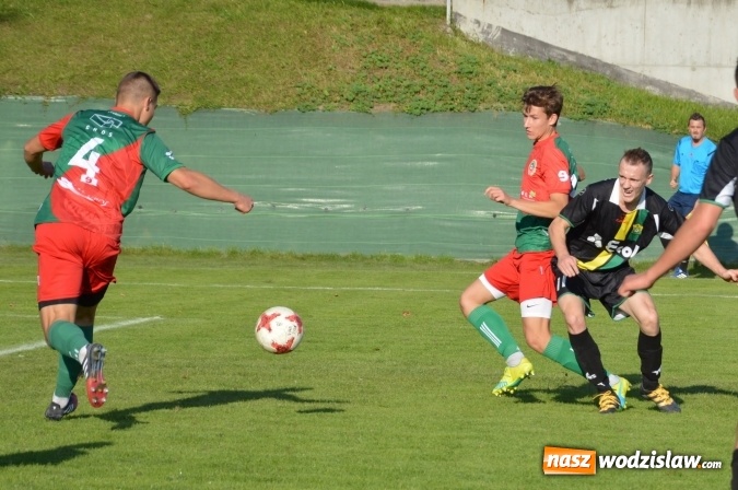 Zdjęcie w galerii na portalu naszwodzislaw.com: Niespodzianka w Turzy Śląskiej. Rudzki Buk z kompletem punktów wiadomości z regionu