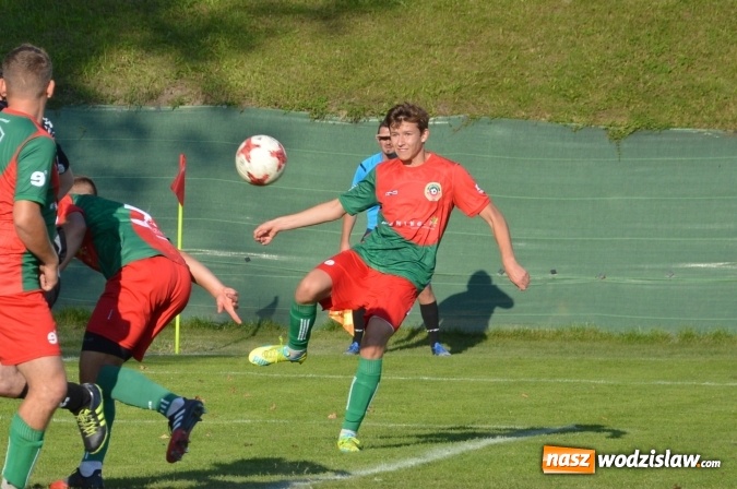 Zdjęcie w galerii na portalu naszwodzislaw.com: Niespodzianka w Turzy Śląskiej. Rudzki Buk z kompletem punktów wiadomości z regionu