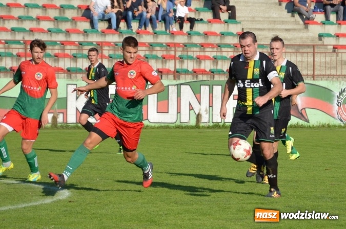 Zdjęcie w galerii na portalu naszwodzislaw.com: Niespodzianka w Turzy Śląskiej. Rudzki Buk z kompletem punktów wiadomości z regionu