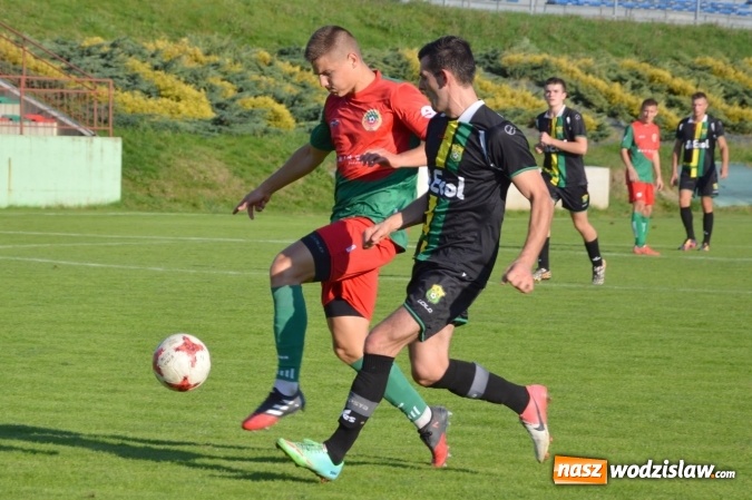 Zdjęcie w galerii na portalu naszwodzislaw.com: Niespodzianka w Turzy Śląskiej. Rudzki Buk z kompletem punktów wiadomości z regionu