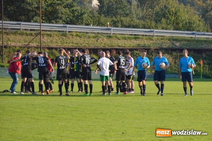 Zdjęcie w galerii na portalu naszwodzislaw.com: Niespodzianka w Turzy Śląskiej. Rudzki Buk z kompletem punktów wiadomości z regionu