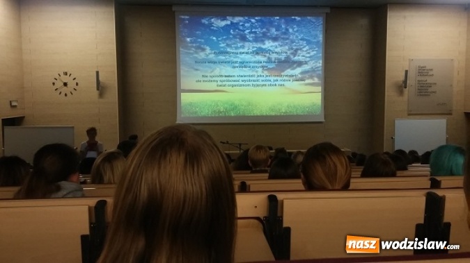 Zdjęcie w galerii na portalu naszwodzislaw.com: Poszerzali swoje zainteresowania z chemii i biologii. Uczniowie I LO w Sosnowcu wiadomości z regionu