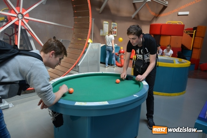 Zdjęcie w galerii na portalu naszwodzislaw.com: Matematyczny projekt. Uczniowie z ZSP w Pszowie odwiedzili Kraków  wiadomości z regionu