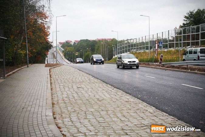 Zdjęcie w galerii na portalu naszwodzislaw.com: Ulica Matuszczyka jest już przejezdna w obu kierunkach!  wiadomości z regionu