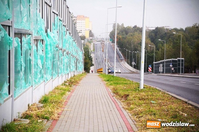 Zdjęcie w galerii na portalu naszwodzislaw.com: Ulica Matuszczyka jest już przejezdna w obu kierunkach!  wiadomości z regionu