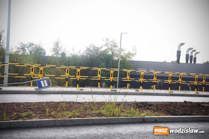 Zdjęcie w galerii na portalu naszwodzislaw.com: Ulica Matuszczyka jest już przejezdna w obu kierunkach!  wiadomości z regionu