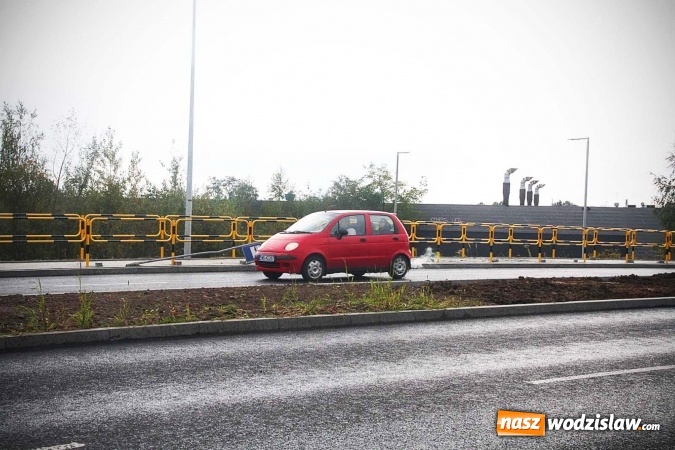 Zdjęcie w galerii na portalu naszwodzislaw.com: Ulica Matuszczyka jest już przejezdna w obu kierunkach!  wiadomości z regionu