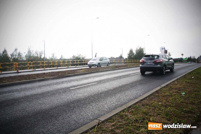 Zdjęcie w galerii na portalu naszwodzislaw.com: Ulica Matuszczyka jest już przejezdna w obu kierunkach!  wiadomości z regionu