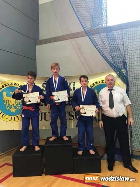Zdjęcie w galerii na portalu naszwodzislaw.com: Osiem medali dla zawodników Akademii Sportowej Top Team wiadomości z regionu