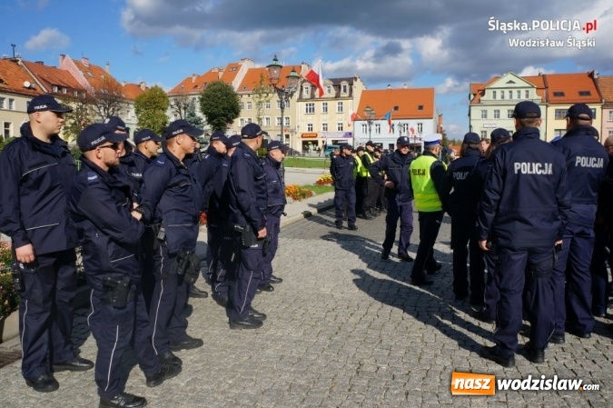 Zdjęcie w galerii na portalu naszwodzislaw.com: Wodzisławscy policjanci zabezpieczali wizytę głowy państwa  wiadomości z regionu