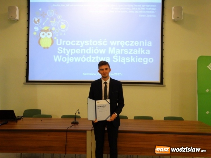Zdjęcie w galerii na portalu naszwodzislaw.com: Uczeń ZST wyróżniony stypendium Marszałka Województwa Śląskiego  wiadomości z regionu