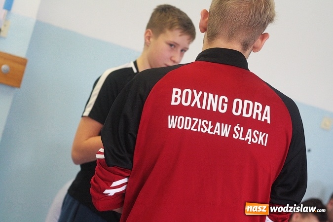 Zdjęcie w galerii na portalu naszwodzislaw.com: #760minutBOKSUna760lat. W Wodzisławiu chcą ustanowić rekord bokserski  wiadomości z regionu