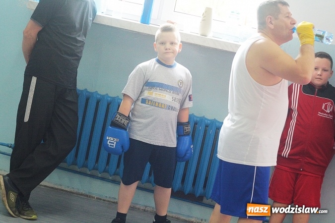 Zdjęcie w galerii na portalu naszwodzislaw.com: #760minutBOKSUna760lat. W Wodzisławiu chcą ustanowić rekord bokserski  wiadomości z regionu