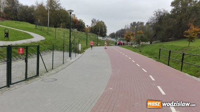 Zdjęcie w galerii na portalu naszwodzislaw.com: 760 km nordic walking seniorów na 760-lecie Wodzisławia Śląskiego. ZDJĘCIA  wiadomości z regionu