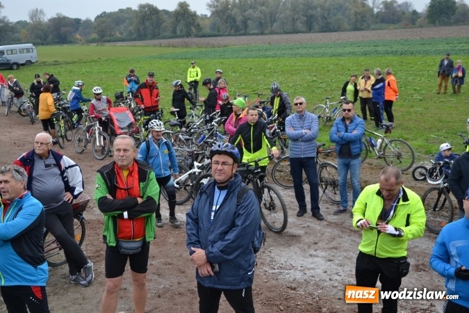 Zdjęcie w galerii na portalu naszwodzislaw.com: W Chałupkach oddano do użytku wieżę widokową. Ma ponad 27 metrów wysokości  wiadomości z regionu