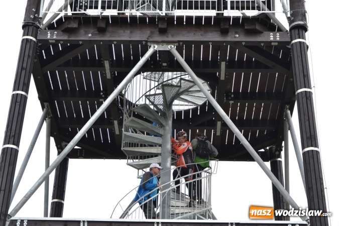 Zdjęcie w galerii na portalu naszwodzislaw.com: W Chałupkach oddano do użytku wieżę widokową. Ma ponad 27 metrów wysokości  wiadomości z regionu