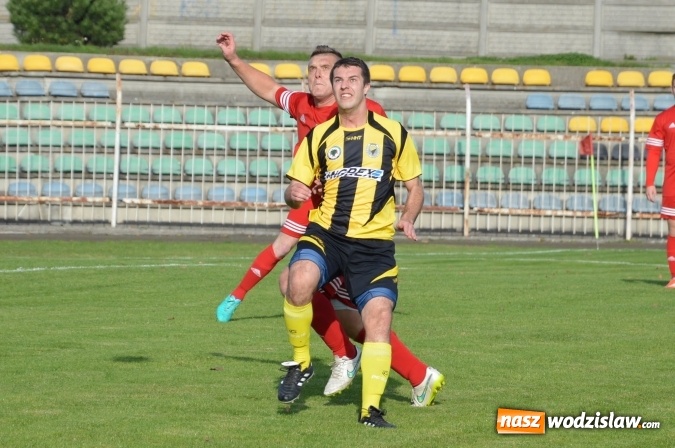 Zdjęcie w galerii na portalu naszwodzislaw.com: Podział punktów w Rydułtowach. Naprzód Rydułtowy vs. LKS Drama Zbrosławice  wiadomości z regionu