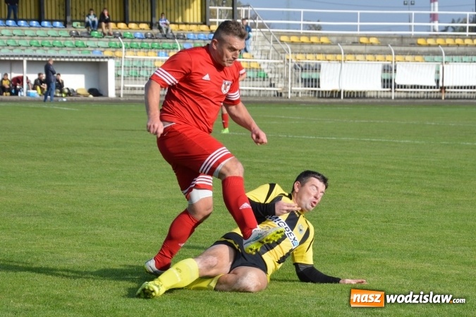 Zdjęcie w galerii na portalu naszwodzislaw.com: Podział punktów w Rydułtowach. Naprzód Rydułtowy vs. LKS Drama Zbrosławice  wiadomości z regionu
