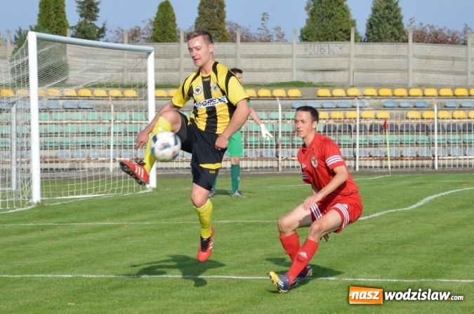 Zdjęcie w galerii na portalu naszwodzislaw.com: Podział punktów w Rydułtowach. Naprzód Rydułtowy vs. LKS Drama Zbrosławice  wiadomości z regionu