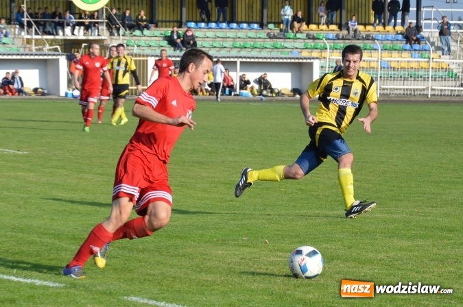 Zdjęcie w galerii na portalu naszwodzislaw.com: Podział punktów w Rydułtowach. Naprzód Rydułtowy vs. LKS Drama Zbrosławice  wiadomości z regionu