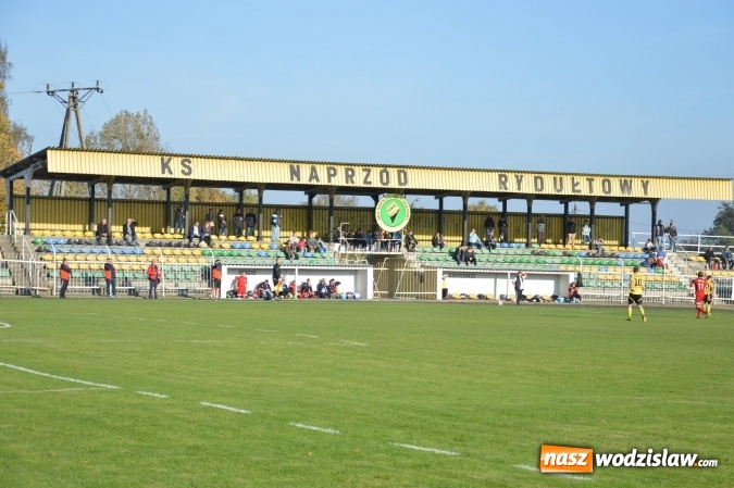 Zdjęcie w galerii na portalu naszwodzislaw.com: Podział punktów w Rydułtowach. Naprzód Rydułtowy vs. LKS Drama Zbrosławice  wiadomości z regionu