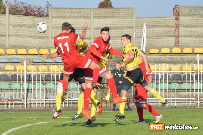 Zdjęcie w galerii na portalu naszwodzislaw.com: Podział punktów w Rydułtowach. Naprzód Rydułtowy vs. LKS Drama Zbrosławice  wiadomości z regionu