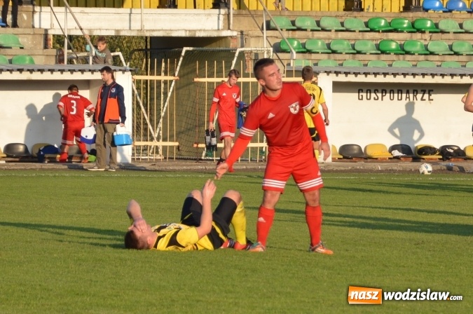 Zdjęcie w galerii na portalu naszwodzislaw.com: Podział punktów w Rydułtowach. Naprzód Rydułtowy vs. LKS Drama Zbrosławice  wiadomości z regionu