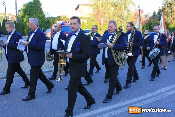 Zdjęcie w galerii na portalu naszwodzislaw.com: Szkoła w Lubomi świętowała 50-lecie! Nie zabrakło życzeń, wspomnień i dobrego humoru wiadomości z regionu