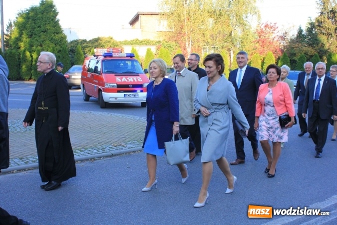 Zdjęcie w galerii na portalu naszwodzislaw.com: Szkoła w Lubomi świętowała 50-lecie! Nie zabrakło życzeń, wspomnień i dobrego humoru wiadomości z regionu