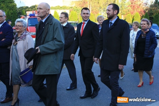 Zdjęcie w galerii na portalu naszwodzislaw.com: Szkoła w Lubomi świętowała 50-lecie! Nie zabrakło życzeń, wspomnień i dobrego humoru wiadomości z regionu