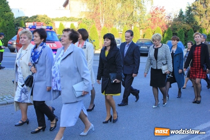 Zdjęcie w galerii na portalu naszwodzislaw.com: Szkoła w Lubomi świętowała 50-lecie! Nie zabrakło życzeń, wspomnień i dobrego humoru wiadomości z regionu