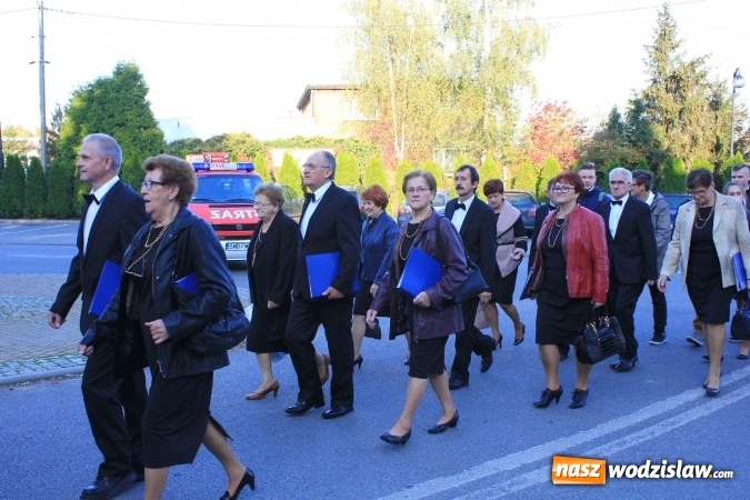 Zdjęcie w galerii na portalu naszwodzislaw.com: Szkoła w Lubomi świętowała 50-lecie! Nie zabrakło życzeń, wspomnień i dobrego humoru wiadomości z regionu