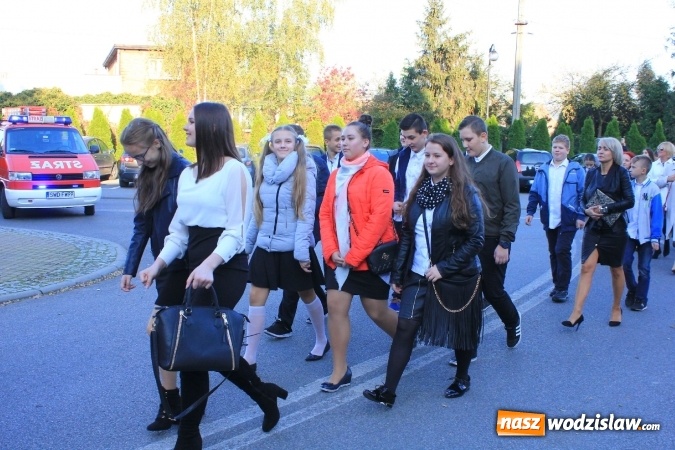 Zdjęcie w galerii na portalu naszwodzislaw.com: Szkoła w Lubomi świętowała 50-lecie! Nie zabrakło życzeń, wspomnień i dobrego humoru wiadomości z regionu