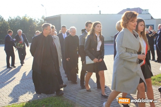 Zdjęcie w galerii na portalu naszwodzislaw.com: Szkoła w Lubomi świętowała 50-lecie! Nie zabrakło życzeń, wspomnień i dobrego humoru wiadomości z regionu