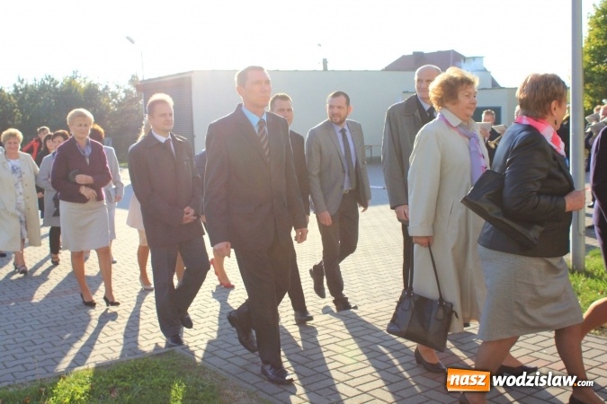 Zdjęcie w galerii na portalu naszwodzislaw.com: Szkoła w Lubomi świętowała 50-lecie! Nie zabrakło życzeń, wspomnień i dobrego humoru wiadomości z regionu