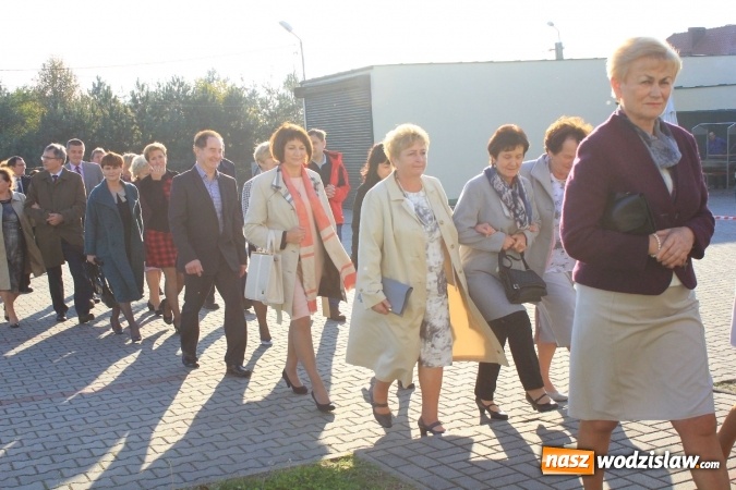 Zdjęcie w galerii na portalu naszwodzislaw.com: Szkoła w Lubomi świętowała 50-lecie! Nie zabrakło życzeń, wspomnień i dobrego humoru wiadomości z regionu