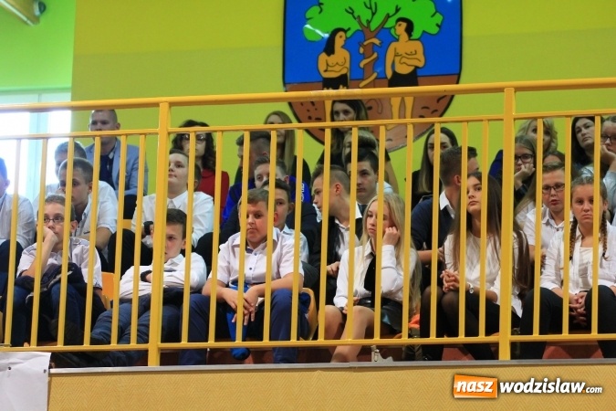 Zdjęcie w galerii na portalu naszwodzislaw.com: Szkoła w Lubomi świętowała 50-lecie! Nie zabrakło życzeń, wspomnień i dobrego humoru wiadomości z regionu