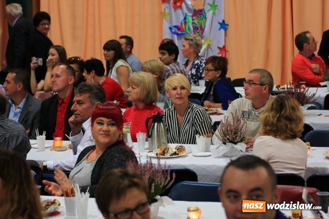Zdjęcie w galerii na portalu naszwodzislaw.com: Szkoła w Lubomi świętowała 50-lecie! Nie zabrakło życzeń, wspomnień i dobrego humoru wiadomości z regionu